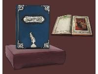 Книга Семейная летопись с филигранью (серебро), топазами в деревянной шкатулке